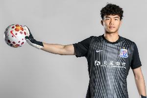 申花21岁门将王晗懿以9.3万元租借费加盟梅州客家