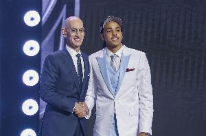 小迈克尔·布朗速答：难忘的NBA瞬间——詹姆斯1比3逆转勇士