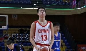 热身赛：中国U17男篮张懿赵杰各得16分2助2断，击败贝尔格莱德IBC俱乐部