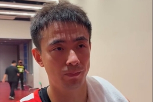 赵继伟:脚踝扭伤,复出后仍感不适,问题应不严重