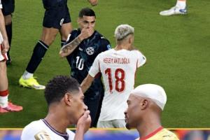 巴拉圭足协向FIFA提出投诉，对贝林捂嘴未受红牌处理表示质疑